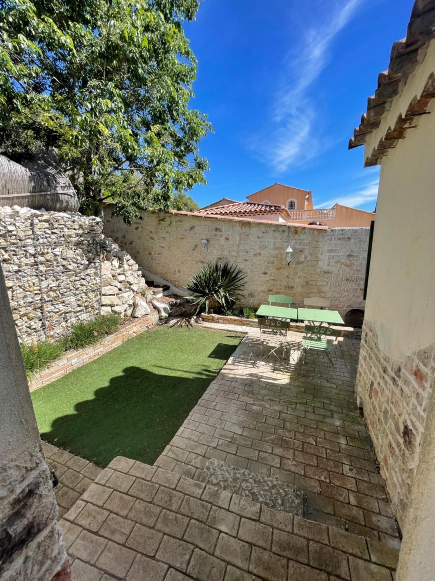 Holiday home Maisonnette Avec Terrasse Et Patio A